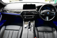 BMW 5シリーズ 530iﾂｰﾘﾝｸﾞ Mｽﾎﾟｰﾂ 高出力ﾓﾃﾞﾙ ﾊｲﾗｲﾝP ｱﾀﾞﾌﾟﾃｨﾌﾞLEDﾍｯﾄﾞﾗｲﾄ 全席ﾋｰﾀｰ付黒革 追従ACC ﾀｯﾁﾊﾟﾈﾙHDDﾅﾋﾞ 全周囲ｶﾒﾗ3Dﾋﾞｭｰ Pｱｼｽﾄ 車線変更&逸脱&歩行者警告 衝突軽減B 19AW 電動Rｹﾞｰﾄ 2年保証