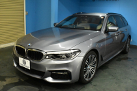 BMW 5シリーズ 523iﾂｰﾘﾝｸﾞ Mｽﾎﾟｰﾂ ﾊｲﾗｲﾝ 全席ﾋｰﾀｰ付ｷｬﾝﾍﾞﾗﾍﾞｰｼﾞｭﾚｻﾞｰ  追従ACC HUD ｱﾀﾞﾌﾟﾃｨﾌﾞLEDﾍｯﾄﾞﾗｲﾄ ﾀｯﾁﾊﾟﾈﾙHDDﾅﾋﾞ 全周囲ｶﾒﾗ3Dﾋﾞｭｰ Pｱｼｽﾄ 衝突軽減ﾌﾞﾚｰｷ 車線変更&逸脱&歩行者警告 液晶ﾒｰﾀｰ  19AW 2年保証