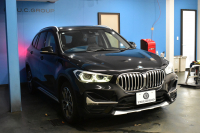 BMW X1 Xdrive18d Xﾗｲﾝ LCI後期 ﾌｪｲｽﾘﾌﾄ後ﾓﾃﾞﾙ 4WD ﾊｲﾗｲﾝ&ｺﾝﾌｫｰﾄP 追従ACC ﾋｰﾀｰ付電動ﾓｶﾚｻﾞｰ LEDﾍｯﾄﾞﾗｲﾄ 車線逸脱&歩行者警告 衝突軽減ﾌﾞﾚｰｷ ﾀｯﾁﾊﾟﾈﾙﾅﾋﾞBｶﾒﾗ 電動Rｹﾞｰﾄ 18AW 2年保証