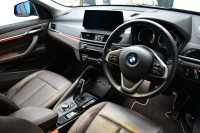 BMW X1 Xdrive18d Xﾗｲﾝ LCI後期 ﾌｪｲｽﾘﾌﾄ後ﾓﾃﾞﾙ 4WD ﾊｲﾗｲﾝ&ｺﾝﾌｫｰﾄP 追従ACC ﾋｰﾀｰ付電動ﾓｶﾚｻﾞｰ LEDﾍｯﾄﾞﾗｲﾄ 車線逸脱&歩行者警告 衝突軽減ﾌﾞﾚｰｷ ﾀｯﾁﾊﾟﾈﾙﾅﾋﾞBｶﾒﾗ 電動Rｹﾞｰﾄ 18AW 2年保証