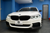 BMW 5シリーズ 530i Mｽﾎﾟｰﾂ 型式変更後モデル「JR20」ｾﾚｸﾄ&ﾊｲﾗｲﾝP ｻﾝﾙｰﾌ  全席ﾋｰﾀｰ付黒革 追従ACC HUD ﾊｰﾏﾝｶｰﾄﾞﾝ 4ｿﾞｰﾝAC 全面液晶ﾒｰﾀｰ LEDﾍｯﾄﾞﾗｲﾄ ﾀｯﾁﾊﾟﾈﾙHDDﾅﾋﾞ 全周囲ｶﾒﾗ3Dﾋﾞｭｰ Pｱｼｽﾄ 全面液晶ﾒｰﾀｰ 19AW Mﾊﾟﾌｫｰﾏﾝｽﾊﾟｰﾂ 電動ﾄﾗﾝｸ 2年保証