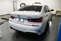 BMW 3シリーズ 320d Xﾄﾞﾗｲﾌﾞ Mｽﾎﾟｰﾂ ｴﾃﾞｨｼｮﾝｻﾝﾗｲｽﾞ 4WD 200台限定 ﾚｰｻﾞｰLEDﾗｲﾄ ﾋｰﾀｰ付黒革 追従ACC LCW 19AW 可変Mｻｽ Mﾘｱｽﾎﾟｲﾗｰ ﾗｲﾌﾞｺｯｸﾋﾟｯﾄﾀｯﾁﾊﾟﾈﾙﾅﾋﾞ ｱｯﾌﾟﾙｶｰﾌﾟﾚｲ ﾜｲﾔﾚｽ充電 2年保証