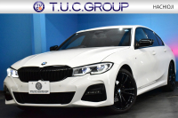 BMW 3シリーズ 320d Xﾄﾞﾗｲﾌﾞ Mｽﾎﾟｰﾂ ｴﾃﾞｨｼｮﾝｻﾝﾗｲｽﾞ 4WD 200台限定 ﾚｰｻﾞｰLEDﾗｲﾄ ﾋｰﾀｰ付黒革 追従ACC LCW 19AW 可変Mｻｽ Mﾘｱｽﾎﾟｲﾗｰ ﾗｲﾌﾞｺｯｸﾋﾟｯﾄﾀｯﾁﾊﾟﾈﾙﾅﾋﾞ ｱｯﾌﾟﾙｶｰﾌﾟﾚｲ ﾜｲﾔﾚｽ充電 2年保証