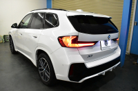 BMW X1 Xﾄﾞﾗｲﾌﾞ20d Mｽﾎﾟｰﾂ ﾏｲﾙﾄﾞﾊｲﾌﾞﾘｯﾄﾞ 7速DCT 4WD 1ｵｰﾅｰ ﾊｲﾗｲﾝ&ﾃｸﾉﾛｼﾞｰP ﾋｰﾀｰ付電動黒革ｱｸﾃｨﾌﾞｼｰﾄ(運転席:ﾏｯｻｰｼﾞ&ﾗﾝﾊﾞｰ) ｶｰﾌﾞﾄﾞﾃﾞｨｽﾌﾟﾚｲ ﾗｲﾌﾞｺｯｸﾋﾟｯﾄ ﾊｰﾏﾝｶｰﾄﾞﾝ ｽﾃｱﾘﾝｸﾞﾋｰﾀｰ ACC HUD 可変Mｻｽ 18AW 2年保証