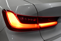 BMW 3シリーズ 330i Mｽﾎﾟｰﾂ 高出力ﾓﾃﾞﾙ  1ｵｰﾅｰ ｲﾉﾍﾞｰｼｮﾝ&ﾊｲﾗｲﾝ&ｺﾝﾌｫｰﾄP ﾋｰﾀｰ付黒革 ﾚｰｻﾞｰLED 全周囲ｶﾒﾗ3ﾋﾞｭｰ ACC HUD LCW Mｽﾎﾟｰﾂﾌﾞﾚｰｷ ﾗｲﾌﾞｺｯｸﾋﾟｯﾄ ｼﾞｪｽﾁｬｰC付ﾀｯﾁﾊﾟﾈﾙﾅﾋﾞ ｱｯﾌﾟﾙｶｰﾌﾟﾚｲ 電動ﾄﾗﾝｸ ﾜｲﾔﾚｽ充電 2年保証