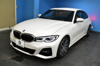 BMW 3シリーズ 330i Mｽﾎﾟｰﾂ 高出力ﾓﾃﾞﾙ  1ｵｰﾅｰ ｲﾉﾍﾞｰｼｮﾝ&ﾊｲﾗｲﾝ&ｺﾝﾌｫｰﾄP ﾋｰﾀｰ付黒革 ﾚｰｻﾞｰLED 全周囲ｶﾒﾗ3ﾋﾞｭｰ ACC HUD LCW Mｽﾎﾟｰﾂﾌﾞﾚｰｷ ﾗｲﾌﾞｺｯｸﾋﾟｯﾄ ｼﾞｪｽﾁｬｰC付ﾀｯﾁﾊﾟﾈﾙﾅﾋﾞ ｱｯﾌﾟﾙｶｰﾌﾟﾚｲ 電動ﾄﾗﾝｸ ﾜｲﾔﾚｽ充電 2年保証