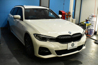 BMW 3シリーズ 320d Xﾄﾞﾗｲﾌﾞ ﾂｰﾘﾝｸﾞ Mｽﾎﾟｰﾂ 4WD ｲﾉﾍﾞｰｼｮﾝ&ﾊｲﾗｲﾝ&ｻｳﾝﾄﾞP ﾋｰﾀｰ付黒革 ﾚｰｻﾞｰLED ﾊｰﾏﾝｶｰﾄﾞﾝ ACC HUD ｼﾞｪｽﾁｬｰC付ﾀｯﾁﾊﾟﾈﾙﾅﾋﾞ ﾗｲﾌﾞｺｯｸﾋﾟｯﾄ 全周囲ｶﾒﾗ ｱｯﾌﾟﾙｶｰﾌﾟﾚｲ ﾌﾙｾｸﾞ ｳｯﾄﾞｲﾝﾃﾘｱ  2年保証