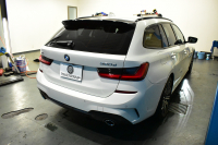 BMW 3シリーズ 320d Xﾄﾞﾗｲﾌﾞ ﾂｰﾘﾝｸﾞ Mｽﾎﾟｰﾂ 4WD ｲﾉﾍﾞｰｼｮﾝ&ﾊｲﾗｲﾝ&ｻｳﾝﾄﾞP ﾋｰﾀｰ付黒革 ﾚｰｻﾞｰLED ﾊｰﾏﾝｶｰﾄﾞﾝ ACC HUD ｼﾞｪｽﾁｬｰC付ﾀｯﾁﾊﾟﾈﾙﾅﾋﾞ ﾗｲﾌﾞｺｯｸﾋﾟｯﾄ 全周囲ｶﾒﾗ ｱｯﾌﾟﾙｶｰﾌﾟﾚｲ ﾌﾙｾｸﾞ ｳｯﾄﾞｲﾝﾃﾘｱ  2年保証