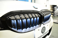 BMW 3シリーズ 320d Xﾄﾞﾗｲﾌﾞ ﾂｰﾘﾝｸﾞ Mｽﾎﾟｰﾂ 4WD ｲﾉﾍﾞｰｼｮﾝ&ﾊｲﾗｲﾝ&ｻｳﾝﾄﾞP ﾋｰﾀｰ付黒革 ﾚｰｻﾞｰLED ﾊｰﾏﾝｶｰﾄﾞﾝ ACC HUD ｼﾞｪｽﾁｬｰC付ﾀｯﾁﾊﾟﾈﾙﾅﾋﾞ ﾗｲﾌﾞｺｯｸﾋﾟｯﾄ 全周囲ｶﾒﾗ ｱｯﾌﾟﾙｶｰﾌﾟﾚｲ ﾌﾙｾｸﾞ ｳｯﾄﾞｲﾝﾃﾘｱ  2年保証