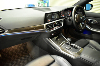 BMW 3シリーズ 320d Xﾄﾞﾗｲﾌﾞ Mｽﾎﾟｰﾂ 4WD ｻﾝﾙｰﾌ 1ｵｰﾅｰ ｲﾉﾍﾞｰｼｮﾝ&ﾌｧｽﾄﾄﾗｯｸ&ﾊｲﾗｲﾝ&ｺﾝﾌｫｰﾄ&ｻｳﾝﾄﾞP ﾚｰｻﾞｰLED HUD ﾋｰﾀｰ付黒革 全周囲ｶﾒﾗ  ACC 19AW 可変Mｻｽ Mｽﾎﾟｰﾂﾌﾞﾚｰｷ ﾊｰﾏﾝｶｰﾄﾞﾝ  ﾗｲﾌﾞｺｯｸﾋﾟｯﾄﾀｯﾁﾊﾟﾈﾙﾅﾋﾞ 電動ﾄﾗﾝｸ 2年保証
