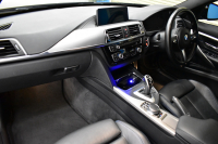 BMW 3シリーズ 320dﾂｰﾘﾝｸﾞ Mｽﾎﾟｰﾂｴﾃﾞｨｼｮﾝｼｬﾄﾞｰ LCI後期限定 ﾋｰﾀｰ付黒革 専用ﾀﾞｰｸLEDﾍｯﾄﾞﾗｲﾄ&ﾃｰﾙ 液晶ﾒｰﾀｰ 追従ACC ﾀｯﾁﾊﾟﾈﾙHDDﾅﾋﾞ 車線変更&逸脱&歩行者警告 衝突軽減ﾌﾞﾚｰｷ  19AW 電動Rｹﾞｰﾄ 前後PDC Bｶﾒﾗ  2年保証