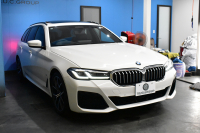 BMW 5シリーズ 530i ﾂｰﾘﾝｸﾞ Mｽﾎﾟｰﾂ LCI後期 ｾﾚｸﾄP ﾊﾟﾉﾗﾏｻﾝﾙｰﾌ 全席ﾋ-ﾀ-付ﾌﾞﾗｯｸﾚｻﾞｰ ﾊｰﾏﾝｶｰﾄﾞﾝ 新ﾃﾞｻﾞｲﾝLEDﾍｯﾄﾞﾗｲﾄ ACC HUD LCW 可変ｻｽﾍﾟﾝｼｮﾝ 19AW Mｽﾎﾟｰﾂﾌﾞﾚｰｷ ﾗｲﾌﾞｺｸﾋﾟｯﾄ ﾌﾙｾｸﾞ全周囲ｶﾒﾗ 電動Rｹﾞｰﾄ ｽﾏｰﾄｷｰ 2年保証