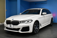 BMW 5シリーズ 530i ﾂｰﾘﾝｸﾞ Mｽﾎﾟｰﾂ LCI後期 ｾﾚｸﾄP ﾊﾟﾉﾗﾏｻﾝﾙｰﾌ 全席ﾋ-ﾀ-付ﾌﾞﾗｯｸﾚｻﾞｰ ﾊｰﾏﾝｶｰﾄﾞﾝ 新ﾃﾞｻﾞｲﾝLEDﾍｯﾄﾞﾗｲﾄ ACC HUD LCW 可変ｻｽﾍﾟﾝｼｮﾝ 19AW Mｽﾎﾟｰﾂﾌﾞﾚｰｷ ﾗｲﾌﾞｺｸﾋﾟｯﾄ ﾌﾙｾｸﾞ全周囲ｶﾒﾗ 電動Rｹﾞｰﾄ ｽﾏｰﾄｷｰ 2年保証