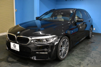 BMW 5シリーズ 523iﾂｰﾘﾝｸﾞ Mｽﾎﾟｰﾂ ﾊﾟﾉﾗﾏｻﾝﾙｰﾌ ﾊｲﾗｲﾝP 全席ﾋｰﾀｰ付ｷｬﾝﾍﾞﾗﾍﾞｰｼﾞｭﾚｻﾞｰ  追従ACC ｱﾀﾞﾌﾟﾃｨﾌﾞLEDﾍｯﾄﾞﾗｲﾄ ﾀｯﾁﾊﾟﾈﾙHDDﾅﾋﾞ 全周囲ｶﾒﾗ3Dﾋﾞｭｰ Pｱｼｽﾄ 衝突軽減ﾌﾞﾚｰｷ 車線変更&逸脱&歩行者警告 液晶ﾒｰﾀｰ  19AW 2年保証