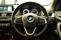 BMW X1 Xﾄﾞﾗｲﾌﾞ18d xﾗｲﾝ 中期ﾓﾃﾞﾙ 4WD ﾋｰﾀｰ付電動黒革 ｱﾄﾞﾊﾞﾝｽﾄﾞｱｸﾃｨﾌﾞｾｰﾌﾃｨ&ｺﾝﾌｫｰﾄ&ﾊｲﾗｲﾝP 追従ACC HUD 18AW  LEDﾍｯﾄﾞﾗｲﾄ ﾀｯﾁﾊﾟﾈﾙHDDﾅﾋﾞBｶﾒﾗ 前後PDC  衝突軽減B 車線逸脱&歩行者警告 電動Rｹﾞｰﾄ 2年保証