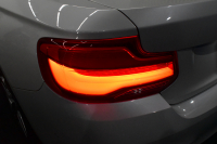 BMW 2シリーズ 220i ｶﾌﾞﾘｵﾚ Mｽﾎﾟｰﾂ LCI後期  1ｵｰﾅｰ 追従ACC  ﾍｷｻｺﾞﾅﾙLEDﾍｯﾄﾞﾗｲﾄ ﾋｰﾀｰ付黒革 ｵﾌﾟｼｮﾝ18AW NEWﾃﾞｻﾞｲﾝﾒｰﾀｰﾊﾟﾈﾙ 衝突軽減ﾌﾞﾚｰｷ 車線逸脱&歩行者警告 ﾀｯﾁﾊﾟﾈﾙHDDﾅﾋﾞ 前後PDC Bｶﾒﾗ Pｱｼｽﾄ 2年保証