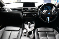 BMW 2シリーズ 220i ｶﾌﾞﾘｵﾚ Mｽﾎﾟｰﾂ LCI後期  1ｵｰﾅｰ 追従ACC  ﾍｷｻｺﾞﾅﾙLEDﾍｯﾄﾞﾗｲﾄ ﾋｰﾀｰ付黒革 ｵﾌﾟｼｮﾝ18AW NEWﾃﾞｻﾞｲﾝﾒｰﾀｰﾊﾟﾈﾙ 衝突軽減ﾌﾞﾚｰｷ 車線逸脱&歩行者警告 ﾀｯﾁﾊﾟﾈﾙHDDﾅﾋﾞ 前後PDC Bｶﾒﾗ Pｱｼｽﾄ 2年保証