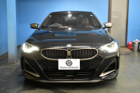 BMW 2シリーズ M240iXﾄﾞﾗｲﾌﾞ ｸｰﾍﾟ 4WD ﾌｧｽﾄﾄﾗｯｸ&ﾊｲﾗｲﾝ&ｺﾝﾌｫｰﾄP ﾋｰﾀｰ付電動赤革 19AW 可変Mｻｽ MﾃｸﾉﾛｼﾞｰP ﾎｲｰﾙｱｰﾁｴｸｽﾃﾝｼｮﾝ Mｽﾎﾟｰﾂﾌﾞﾚｰｷ Mｽﾎﾟｰﾂﾃﾞﾌ ACC HUD BMWﾗｲﾌﾞｺｯｸﾋﾟｯﾄ ﾅﾋﾞ全周囲ｶﾒﾗ3Dﾋﾞｭｰ ｱｯﾌﾟﾙｶｰﾌﾟﾚｲ 2年保証