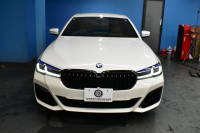 BMW 5シリーズ M550i xdrive Mｽﾎﾟｰﾂ V型8気筒 530馬力 LCI後期 1ｵｰﾅｰ 4WD 全席ﾋｰﾀｰ付茶革 ﾚｰｻﾞｰLED Mﾊｲｸﾞﾛｽ･ｴｸｽﾃﾘｱ 可変Mｻｽ Mｽﾎﾟｰﾂﾌﾞﾚｰｷ&ﾃﾞﾌ ﾗｲﾌﾞｺｸﾋﾟｯﾄ ACC HUD ﾊｰﾏﾝｶｰﾄﾞﾝ 4ｿﾞｰﾝAC 電動ﾄﾗﾝｸ 全周囲ｶﾒﾗ ﾌﾙｾｸﾞ 20AW 2年保証