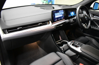 BMW X2 Xﾄﾞﾗｲﾌﾞ20i Mｽﾎﾟｰﾂ 新車保証R9年8月迄 7速DCT 4WD 1ｵｰﾅｰ ﾊｲﾗｲﾝP ﾋｰﾀｰ付電動黒革ｱｸﾃｨﾌﾞｼｰﾄ ｱｲｺﾆｯｸｸﾞﾛｰ ｶｰﾌﾞﾄﾞﾃﾞｨｽﾌﾟﾚｲ ﾗｲﾌﾞｺｯｸﾋﾟｯﾄ ﾊｰﾏﾝｶｰﾄﾞﾝ ｽﾃｱﾘﾝｸﾞﾋｰﾀｰ  ｱﾀﾞﾌﾟﾃｨﾌﾞLEDﾗｲﾄ ACC HUD 可変Mｻｽ 20AW 2年保証
