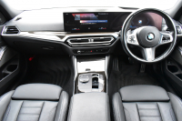 BMW 3シリーズ 320d Xﾄﾞﾗｲﾌﾞ ﾂｰﾘﾝｸﾞ Mｽﾎﾟｰﾂ 4WD LCI後期 ｻｳﾝﾄﾞP 新ﾃﾞｻﾞｲﾝLEDﾍｯﾄﾞﾗｲﾄ ｶｰﾌﾞﾄﾞﾃﾞｨﾌﾟﾚｲ ﾋｰﾀｰ付黒革 ﾊｰﾏﾝｶｰﾄﾞﾝ 追従ACC HUD LCW 18AW ﾗｲﾌﾞｺｯｸﾋﾟｯﾄﾀｯﾁﾊﾟﾈﾙﾅﾋﾞ 全周囲ｶﾒﾗ ｱｯﾌﾟﾙｶｰﾌﾟﾚｲ 電動Rｹﾞｰﾄ ﾜｲﾔﾚｽ充電 2年保証
