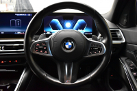 BMW 3シリーズ 320d Xﾄﾞﾗｲﾌﾞ ﾂｰﾘﾝｸﾞ Mｽﾎﾟｰﾂ 4WD LCI後期 ｻｳﾝﾄﾞP 新ﾃﾞｻﾞｲﾝLEDﾍｯﾄﾞﾗｲﾄ ｶｰﾌﾞﾄﾞﾃﾞｨﾌﾟﾚｲ ﾋｰﾀｰ付黒革 ﾊｰﾏﾝｶｰﾄﾞﾝ 追従ACC HUD LCW 18AW ﾗｲﾌﾞｺｯｸﾋﾟｯﾄﾀｯﾁﾊﾟﾈﾙﾅﾋﾞ 全周囲ｶﾒﾗ ｱｯﾌﾟﾙｶｰﾌﾟﾚｲ 電動Rｹﾞｰﾄ ﾜｲﾔﾚｽ充電 2年保証