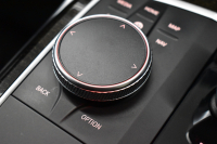 BMW 3シリーズ 320i Mｽﾎﾟｰﾂ ﾃﾞﾋﾞｭｰ&ｺﾝﾌｫｰﾄP ﾋｰﾀｰ付黒革 社外ﾌﾙｾｸﾞ 追従ACC  HUD  LCW 19AW 衝突軽減B 車線逸脱&歩行者警告 ﾗｲﾌﾞｺｯｸﾋﾟｯﾄ ｱｯﾌﾟﾙｶｰﾌﾟﾚｲ Bｶﾒﾗ 電動ﾄﾗﾝｸ ﾜｲﾔﾚｽ充電  ｳｯﾄﾞｲﾝﾃﾘｱ 2年保証