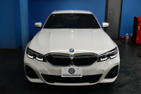BMW 3シリーズ 320i Mｽﾎﾟｰﾂ ﾃﾞﾋﾞｭｰ&ｺﾝﾌｫｰﾄP ﾋｰﾀｰ付黒革 社外ﾌﾙｾｸﾞ 追従ACC  HUD  LCW 19AW 衝突軽減B 車線逸脱&歩行者警告 ﾗｲﾌﾞｺｯｸﾋﾟｯﾄ ｱｯﾌﾟﾙｶｰﾌﾟﾚｲ Bｶﾒﾗ 電動ﾄﾗﾝｸ ﾜｲﾔﾚｽ充電  ｳｯﾄﾞｲﾝﾃﾘｱ 2年保証