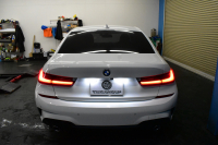 BMW 3シリーズ 320d Xﾄﾞﾗｲﾌﾞ Mｽﾎﾟｰﾂ 4WD ｲﾉﾍﾞｰｼｮﾝ&ﾊｲﾗｲﾝP ﾚｰｻﾞｰLED HUD BEWITH製ｽﾋﾟｰｶｰ 3Dﾃﾞｻﾞｲﾝ製ﾀﾞｳﾝｻｽ  ﾋｰﾀｰ付黒革 Pｱｼｽﾄ＋ 全周囲ｶﾒﾗ  ﾌﾙｾｸﾞ ACC 19AW  ﾗｲﾌﾞｺｯｸﾋﾟｯﾄ ｼﾞｪｽﾁｬｰC付ﾀｯﾁﾊﾟﾈﾙﾅﾋﾞ ｱｯﾌﾟﾙｶｰﾌﾟﾚｲ 2年保証