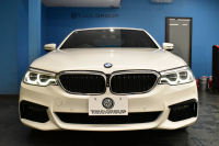 BMW 5シリーズ 530i Mｽﾎﾟｰﾂ 型式変更後ﾓﾃﾞﾙ「JR20」高出力ﾓﾃﾞﾙ ﾊｲﾗｲﾝP 全席ﾋｰﾀｰ付黒革 M550i用20AW 追従ACC HUD ｻﾃﾝｱﾙﾐﾓｰﾙ ｱﾀﾞﾌﾟﾃｨﾌﾞLEDﾗｲﾄ Mｽﾎﾟｰﾂﾌﾞﾚｰｷ ﾀｯﾁﾊﾟﾈﾙHDDﾅﾋﾞ 全周囲ｶﾒﾗ3Dﾋﾞｭｰ Pｱｼｽﾄ 電動ﾄﾗﾝｸ 2年保証