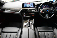 BMW 5シリーズ 540i XﾄﾞﾗｲﾌﾞﾂｰﾘﾝｸﾞMｽﾎﾟｰﾂ 4WD 1ｵｰﾅｰ ﾃﾞﾋﾞｭｰ&ﾊｲﾗｲﾝP 全席ﾋｰﾀｰ付ﾌﾞﾗｯｸﾚｻﾞｰ ｿﾌﾄｸﾛｰｽﾞﾄﾞｱ HUD Mｽﾎﾟｰﾂﾌﾞﾚｰｷ 可変ｻｽ LEDﾍｯﾄﾞﾗｲﾄ ｼﾞｪｽﾁｬｰC付ﾀｯﾁﾊﾟﾈﾙﾅﾋﾞ 液晶ﾒｰﾀｰ ACC LCW 全周囲ｶﾒﾗ ﾌﾙｾｸﾞ 2年保証
