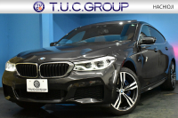BMW 6シリーズ 640iｸﾞﾗﾝﾂｰﾘｽﾓ XﾄﾞﾗｲﾌﾞMｽﾎﾟｰﾂ ﾃﾞﾋﾞｭｰED 40台限定車 1ｵｰﾅｰ 4WD 専用外装色｢ｿﾌｨｽﾄｸﾞﾚｰ･M｣ Bowers&Wilkinsｻｳﾝﾄﾞ ﾊﾟﾉﾗﾏｻﾝR Fﾍﾞﾝﾁﾚｰｼｮﾝ付ﾋｰﾀｰ付茶革ｺﾝﾌｫｰﾄｼｰﾄ 後席ﾓﾆﾀｰ ｿﾌﾄｸﾛｰｽﾞﾄﾞｱ 4ｿﾞｰﾝAC ACC HUD 2年保証