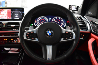 BMW X3 M40d 4WD ｾﾚｸﾄ&ﾊｲﾗｲﾝP 326馬力 ﾊﾟﾉﾗﾏｻﾝR Individualｴｸｽﾃﾝﾄﾞﾚｻﾞｰﾒﾘﾉ全席ﾋｰﾀｰ付赤黒革 ﾊｰﾏﾝｶｰﾄﾞﾝ 21AW 追従ACC HUD Mｽﾎﾟｰﾂﾌﾞﾚｰｷ&ﾃﾞﾌ ﾀｯﾁﾊﾟﾈﾙﾅﾋﾞ ﾌﾙｾｸﾞ 全周囲ｶﾒﾗ3Dﾋﾞｭｰ ｱﾀﾞﾌﾟﾃｨﾌﾞLEDﾍｯﾄﾞﾗｲﾄ 2年保証