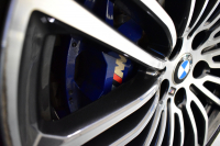 BMW 5シリーズ 530iﾂｰﾘﾝｸﾞ Mｽﾎﾟｰﾂ 型式変更後(JT20) ｾﾚｸﾄP 全面液晶ﾒｰﾀｰ ﾊﾟﾉﾗﾏｻﾝﾙｰﾌ ﾊｰﾏﾝｶｰﾄﾞﾝ LEDﾍｯﾄﾞﾗｲﾄ 全席ﾋｰﾀｰ付黒革 追従ACC HUD ﾀｯﾁﾊﾟﾈﾙHDDﾅﾋﾞ 全周囲ｶﾒﾗ3Dﾋﾞｭｰ Pｱｼｽﾄ 車線変更&逸脱&歩行者警告 衝突軽減B 19AW 電動Rｹﾞｰﾄ 社外ﾜｲﾔﾚｽ充電 2年保証