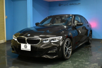 BMW 3シリーズ 320d Xﾄﾞﾗｲﾌﾞ ｼﾄﾘﾝﾌﾞﾗｯｸED 4WD 首都圏限定88台 ﾊｲﾗｲﾝ&ｺﾝﾌｫｰﾄP ﾊﾟｰｷﾝｸﾞｱｼｽﾄﾌﾟﾗｽ ﾋｰﾀｰ付ｳﾞｧｰﾈｽｶｵｲｽﾀｰﾚｻﾞｰ 19AW 全周囲ｶﾒﾗ 追従ACC ﾗｲﾌﾞｺｯｸﾋﾟｯﾄ ﾀｯﾁﾊﾟﾈﾙHDDﾅﾋﾞ ｱｯﾌﾟﾙｶｰﾌﾟﾚｲ ﾜｲﾔﾚｽ充電 電動ﾄﾗﾝｸ 2年保証