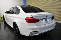 BMW Mシリーズ M3ｾﾀﾞﾝ MDCT LCI後期 KW車高調(Ver3) ﾍｷｻｺﾞﾅﾙLEDﾍｯﾄﾞﾗｲﾄ ﾋｰﾀｰ付黒革 ｶｰﾎﾞﾝﾙｰﾌ&ｲﾝﾃﾘｱ&Fﾘｯﾌﾟ ﾀｯﾁﾊﾟﾈﾙﾅﾋﾞﾊｰﾏﾝｶｰﾄﾞﾝ  ﾌﾙｾｸﾞBｶﾒﾗ前後PDC HUD 7速DCT ｵﾌﾟｼｮﾝ19AW 衝突軽減ﾌﾞﾚｰｷ 車線変更&車線逸脱&歩行者警告 2年保証