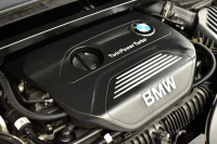 BMW X1 Xdrive25i  Mｽﾎﾟｰﾂ 中期 4WD 高出力 希少ｶﾞｿﾘﾝｴﾝｼﾞﾝ  ｺﾝﾌｫｰﾄP 追従ACC ﾋｰﾀｰ付電動ﾌﾞﾗｯｸﾚｻﾞｰ LEDﾍｯﾄﾞﾗｲﾄ ﾀｯﾁﾊﾟﾈﾙHDDﾅﾋﾞBｶﾒﾗ Pｱｼｽﾄ 衝突軽減B 車線逸脱&歩行者警告 電動Rｹﾞｰﾄ 18AW 2年保証