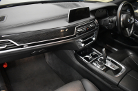 BMW 7シリーズ 740d XﾄﾞﾗｲﾌﾞMｽﾎﾟｰﾂ  4WD ｻﾝﾙｰﾌ ﾚｰｻﾞｰLED 3DﾃﾞｻﾞｲﾝFﾘｯﾌﾟｽﾎﾟｲﾗ ﾘﾓｰﾄP Fﾏｯｻｰｼﾞ&ﾍﾞﾝﾁﾚｰｼｮﾝ全席ﾋｰﾀｰ付黒革 ACC HUD ﾊｰﾏﾝｶｰﾄﾞﾝ ｼﾞｪｽﾁｬｰｺﾝﾄﾛｰﾙ ﾀｯﾁﾊﾟﾈﾙ対応HDDﾅﾋﾞ3Dﾋﾞｭｰ 車線変更&逸脱警告 液晶ﾒｰﾀｰ 電動ﾄﾗﾝｸ 2年保証