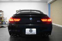 BMW Mシリーズ M6ｸﾞﾗﾝｸｰﾍﾟ MDCT 正規D車 左H ｶｰﾎﾞﾝﾙｰﾌ 7速DCT LEDﾍｯﾄﾞﾗｲﾄ ﾋｰﾀｰ付ｼﾙﾊﾞｰｽﾄｰﾝﾚｻﾞｰ 衝突軽減B 車線逸脱&歩行者警告 可変Mｻｽ Mﾌﾞﾚｰｷ HUD 20AW TOPﾋﾞｭｰ Bｶﾒﾗ ｿﾌﾄｸﾛｰｽﾞﾄﾞｱ 電動Rｻﾝｼｪｰﾄﾞ 2年保証