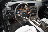 BMW Mシリーズ M6ｸﾞﾗﾝｸｰﾍﾟ MDCT 正規D車 左H ｶｰﾎﾞﾝﾙｰﾌ 7速DCT LEDﾍｯﾄﾞﾗｲﾄ ﾋｰﾀｰ付ｼﾙﾊﾞｰｽﾄｰﾝﾚｻﾞｰ 衝突軽減B 車線逸脱&歩行者警告 可変Mｻｽ Mﾌﾞﾚｰｷ HUD 20AW TOPﾋﾞｭｰ Bｶﾒﾗ ｿﾌﾄｸﾛｰｽﾞﾄﾞｱ 電動Rｻﾝｼｪｰﾄﾞ 2年保証