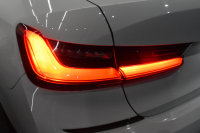 BMW 3シリーズ 320i Mｽﾎﾟｰﾂ ｺﾝﾌｫｰﾄP G20型 ﾋｰﾀｰ付茶革 電動ﾄﾗﾝｸ HiFiｽﾋﾟｰｶｰ ﾀｯﾁﾊﾟﾈﾙﾅﾋﾞ ｱｯﾌﾟﾙｶｰﾌﾟﾚｲ ﾌﾙｾｸﾞCD/DVD再生 19AW 追従ACC LEDﾍｯﾄﾞﾗｲﾄ 側面衝突&車線変更&逸脱&歩行車警告 液晶ﾒｰﾀｰ 後退ｱｼｽﾄ Pｱｼｽﾄ ｱｸﾃｨﾌﾞPDC緊急ﾌﾞﾚｰｷ  2年保証