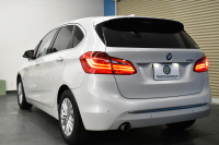 BMW 2シリーズ 218dｱｸﾃｨﾌﾞﾂｱﾗｰ ﾗｸﾞｼﾞｭｱﾘｰ ｱﾄﾞﾊﾞﾝｽﾄﾞｱｸﾃｨﾌﾞｾｰﾌﾃｨｰP 追従ACC HUD ﾋｰﾀｰ付ﾍﾞｰｼﾞｭﾚｻﾞｰ ﾀｯﾁﾊﾟﾈﾙﾅﾋﾞBｶﾒﾗ ﾘｱPDC LEDﾍｯﾄﾞﾗｲﾄ 衝突軽減ﾌﾞﾚｰｷ 車線逸脱&歩行者警告 電動開閉Rｹﾞｰﾄ ｽﾏｰﾄｷｰ 2年保証
