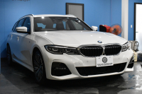 BMW 3シリーズ 320d xﾄﾞﾗｲﾌﾞ ﾂｰﾘﾝｸﾞMｽﾎﾟｰﾂ ｺﾝﾌｫｰﾄP 4WD  追従ACC ﾋｰﾀｰ付ﾊｰﾌﾚｻﾞｰ Pｱｼｽﾄﾌﾟﾗｽ 全周ｶﾒﾗ3Dﾋﾞｭｰ LEDﾍｯﾄﾞﾗｲﾄ 側面衝突&車線変更&逸脱&歩行車警告 後退ｱｼｽﾄ ｱｸﾃｨﾌﾞPDC緊急ﾌﾞﾚｰｷ ﾀｯﾁﾊﾟﾈﾙﾅﾋﾞ ｱｯﾌﾟﾙｶｰﾌﾟﾚｲ 電動ﾄﾗﾝｸ 2年保証
