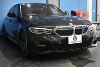 BMW 3シリーズ 320d Xﾄﾞﾗｲﾌﾞ Mｽﾎﾟｰﾂ 4WD ﾊｲﾗｲﾝ&ｺﾝﾌｫｰﾄP G20型 ﾋｰﾀｰ付黒革 ｵﾌﾟｼｮﾝ19AW 追従ACC LEDﾍｯﾄﾞﾗｲﾄ 側面衝突&車線変更&逸脱&歩行車警告 後退ｱｼｽﾄ Pｱｼｽﾄ ｱｸﾃｨﾌﾞPDC緊急ﾌﾞﾚｰｷ ﾀｯﾁﾊﾟﾈﾙﾅﾋﾞ ﾌﾙｾｸﾞ ｱｯﾌﾟﾙｶｰﾌﾟﾚｲ 電動ﾄﾗﾝｸ 2年保証