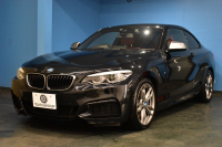 BMW 2シリーズ M240i LCI後期 ｵﾌﾟｼｮﾝ追従ACC  直6ﾀｰﾎﾞ 340馬力 ﾍｷｻｺﾞﾅﾙLEDﾍｯﾄﾞﾗｲﾄ ﾋｰﾀｰ付赤革 ﾀｯﾁﾊﾟﾈﾙiﾄﾞﾗｲﾌﾞHDDﾅﾋﾞBｶﾒ Pｱｼｽﾄ 前後PDC ｱﾀﾞﾌﾟﾃｨﾌﾞMｻｽ 大型ﾌﾞﾚｰｷｼｽﾃﾑ 車線逸脱&歩行者警告 衝突軽減ﾌﾞﾚｰｷ 18AW ﾊﾟﾄﾞﾙｼﾌﾄ 1ｵｰﾅｰ 2年保証