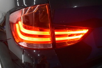 BMW X1 Xﾄﾞﾗｲﾌﾞ 20i ｴｸｽｸﾙｰｼﾌﾞｽﾎﾟｰﾂ 4WD LCI後期 160台限定 ﾚｻﾞｰP ﾋｰﾀｰ付ﾈﾊﾞﾀﾞﾍﾞｰｼﾞｭ革 8速AT 電子ｼﾌﾄ ｺﾝﾌｫｰﾄｱｸｾｽ Mｽﾎﾟｰﾂ専用ｴｱﾛ18AW iﾄﾞﾗｲﾌﾞHDDﾅﾋﾞBｶﾒﾗ 前後PDC BTｵｰﾃﾞｨｵ&ﾊﾝｽﾞﾌﾘｰ通話 ﾘﾝｸﾞ付ｷｾﾉﾝﾗｲﾄ 2年保証