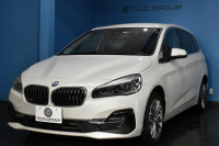 BMW 2シリーズ 218dｸﾞﾗﾝﾂｱﾗｰ ﾗｸﾞｼﾞｭｱﾘｰ  後期 7人乗ﾘ ｱﾄﾞﾊﾞﾝｽﾄﾞｱｸﾃｨﾌﾞｾｰﾌﾃｨｰP ｺﾝﾌｫｰﾄP 追従ACC HUD ﾍｷｻｺﾞﾅﾙLEDﾍｯﾄﾞﾗｲﾄ ﾋｰﾀｰ付黒革 車線逸脱&歩行者警告 17AW ﾀｯﾁﾊﾟﾈﾙﾅﾋﾞ Bｶﾒﾗ 前後PDC 駐車ｱｼｽﾄ 電動ﾄﾗﾝｸ ｽﾏｰﾄｷｰ 2年保証