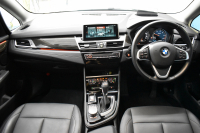 BMW 2シリーズ 218dｸﾞﾗﾝﾂｱﾗｰ ﾗｸﾞｼﾞｭｱﾘｰ  後期 7人乗ﾘ ｱﾄﾞﾊﾞﾝｽﾄﾞｱｸﾃｨﾌﾞｾｰﾌﾃｨｰP ｺﾝﾌｫｰﾄP 追従ACC HUD ﾍｷｻｺﾞﾅﾙLEDﾍｯﾄﾞﾗｲﾄ ﾋｰﾀｰ付黒革 車線逸脱&歩行者警告 17AW ﾀｯﾁﾊﾟﾈﾙﾅﾋﾞ Bｶﾒﾗ 前後PDC 駐車ｱｼｽﾄ 電動ﾄﾗﾝｸ ｽﾏｰﾄｷｰ 2年保証