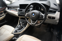 BMW 2シリーズ 218dｸﾞﾗﾝﾂｱﾗｰ ﾗｸﾞｼﾞｭｱﾘｰ 後期LCI 7人乗ﾘ ｱﾄﾞﾊﾞﾝｽﾄﾞｱｸﾃｨﾌﾞｾｰﾌﾃｨｰP 追従ACC HUD ﾍｷｺﾞﾅﾙLEDﾍｯﾄﾞﾗｲﾄ ﾋｰﾀｰ付白革 ｺﾝﾌｫｰﾄP 車線逸脱&歩行者警告 ﾀｯﾁﾊﾟﾈﾙﾅﾋﾞ Bｶﾒﾗ ﾌﾙｾｸﾞ 駐車ｱｼｽﾄ 電動ﾄﾗﾝｸ 2年保証