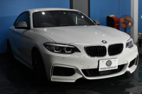 BMW 2シリーズ M240i LCI後期 直6ﾀｰﾎﾞ 340馬力 ﾍｷｻｺﾞﾅﾙLEDﾍｯﾄﾞﾗｲﾄ 追従ACC ﾋｰﾀｰ付黒革 ﾀｯﾁﾊﾟﾈﾙiﾄﾞﾗｲﾌﾞHDDﾅﾋﾞ ﾌﾙｾｸﾞ Bｶﾒ Pｱｼｽﾄ 前後PDC ｱﾀﾞﾌﾟﾃｨﾌﾞMｻｽ 大型ﾌﾞﾚｰｷｼｽﾃﾑ 車線逸脱&歩行者警告 衝突軽減ﾌﾞﾚｰｷ 18AW ﾊﾟﾄﾞﾙｼﾌﾄ 1ｵｰﾅｰ 2年保証